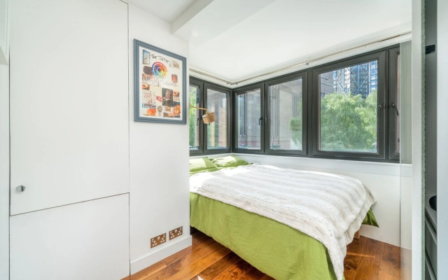 Altido 2-Bed Flat W/ Thames View