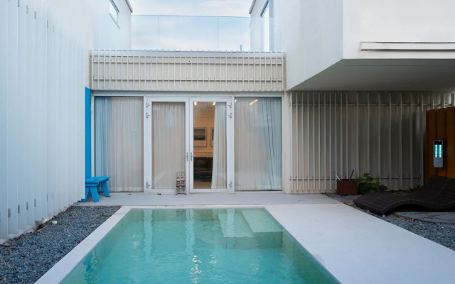 Namib Pool Villa Jeju