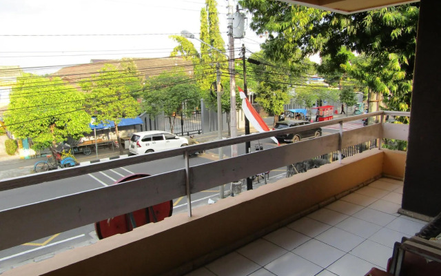 Hotel Bakti