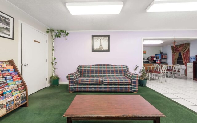 Relax Inn Mineral Wells