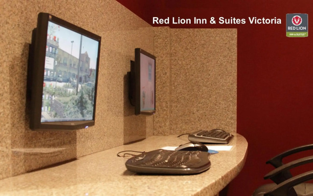 Red Lion Inn and Suites