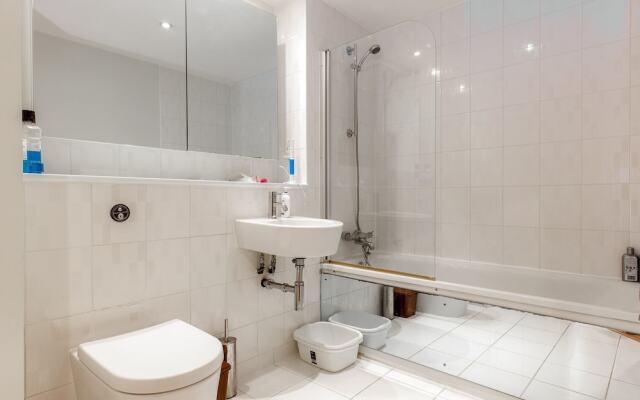 Park View Apartments - Deluxe Guest Room 1