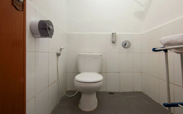 Dg Inn by OYO Rooms