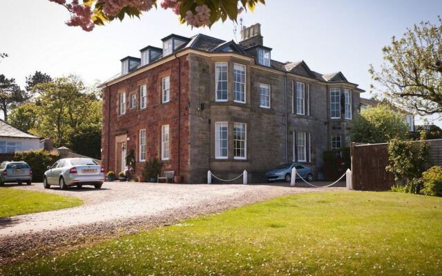 Inchgarry Court Main