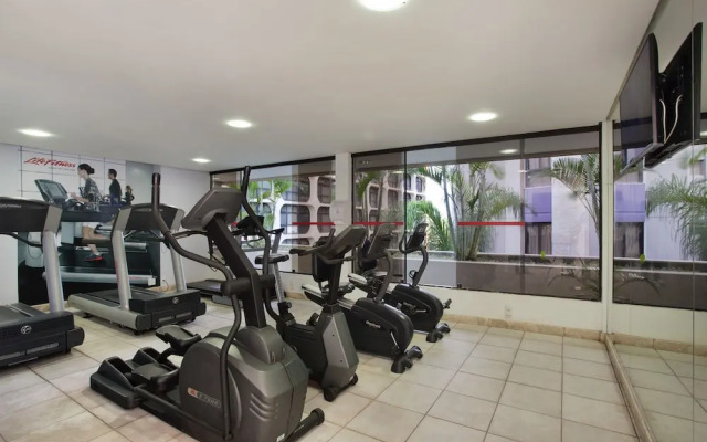 Naoum Plaza Hotel