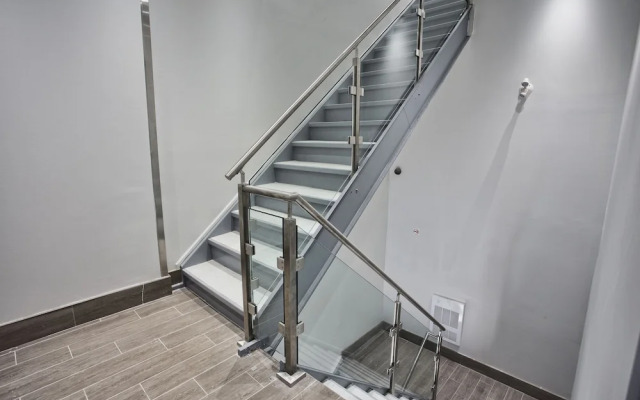 Toronto Rooms and Suites