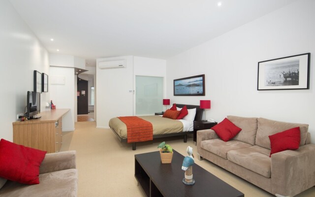 The Executive Beachside Apartment