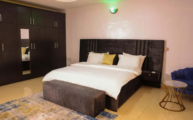 Bol Lodge And Apartment