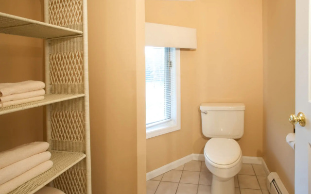 Pointes North Beachfront Hotel