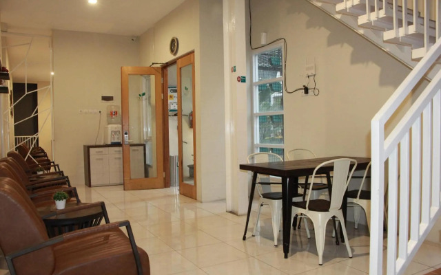 The Peak Guest House