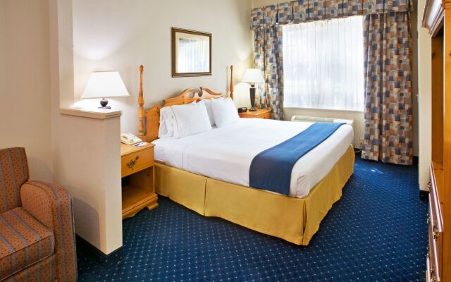 Holiday Inn & Suites Dallas-Addison, an IHG Hotel