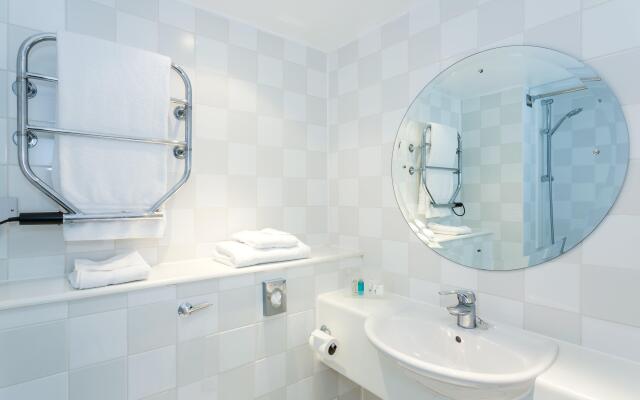 Holiday Inn Cambridge by IHG