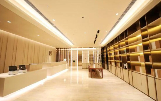 JI Hotel (Wuhan Houhu Avenue Xingye Road)
