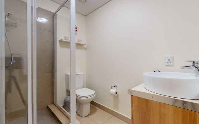 Horizon Bay 405