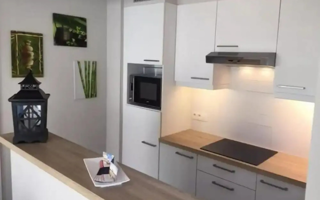 Modern Beachside Apartment