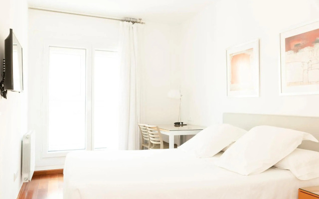 Apartamentos Turísticos Sabinas El Pilar