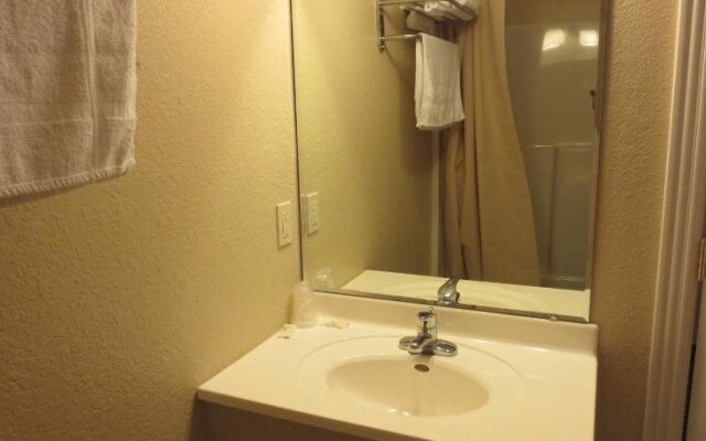 Wayne Motel