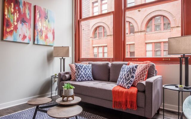 Bright Apartments on Allegheny River