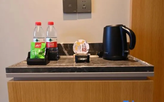 Rujia Business Hotel Beijing Huguo Temple Ping'anli Subway Station Branch