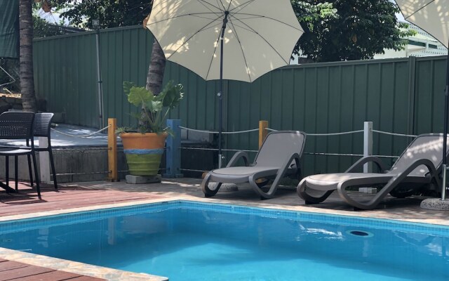 Mer Riviere Self Catering
