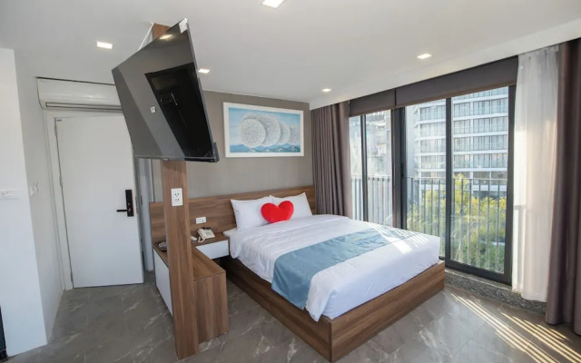 Lake View Hotel