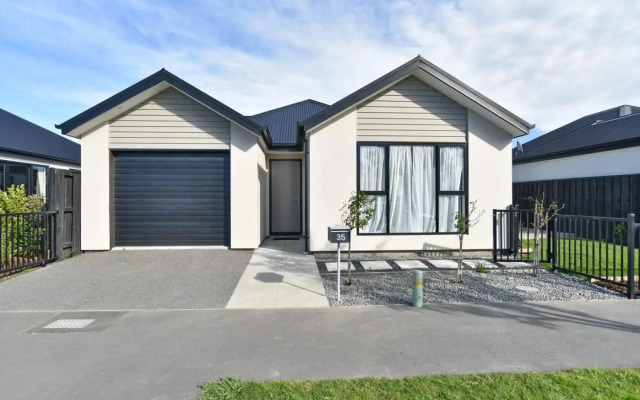 Thomas Townhouse - Christchurch Holiday Homes