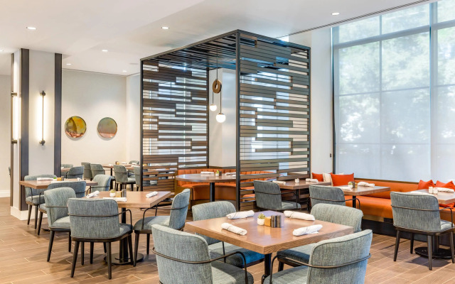 Cambria Hotel New Haven University Area
