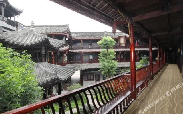 Li Family Courtyard Zen Hotel (Hongya Liujiang Ancient Town Branch)