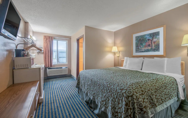 Days Inn Jamestown