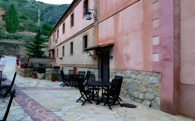 Caserón De La Fuente