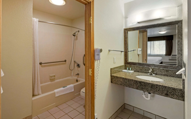 Best Western King Salmon Inn