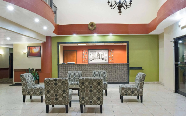 Red Lion Inn & Suites IAH Airport East