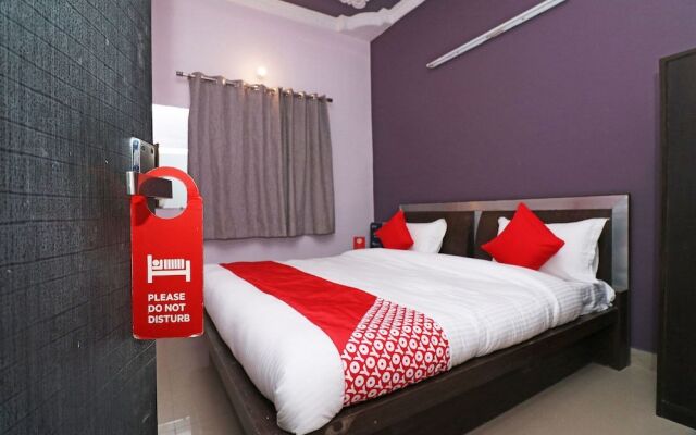 OYO 24662 Hotel Shanti