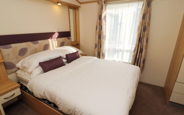 Lodge 2