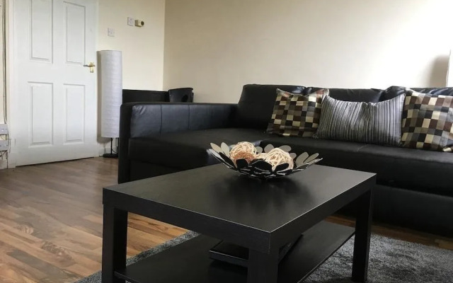 Majesty Tweed Apartment