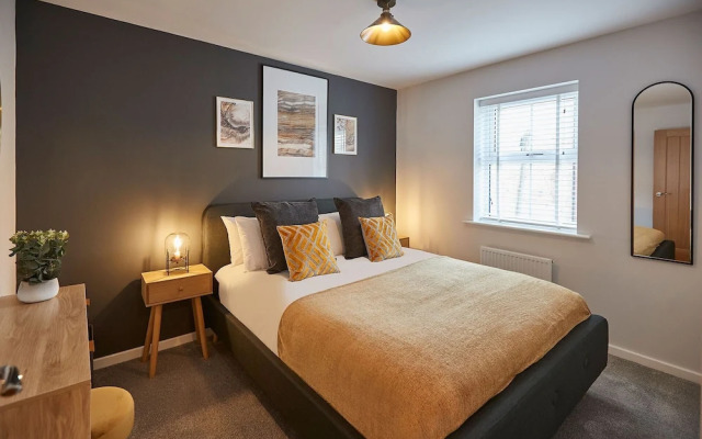 Host Stay Shipwrights