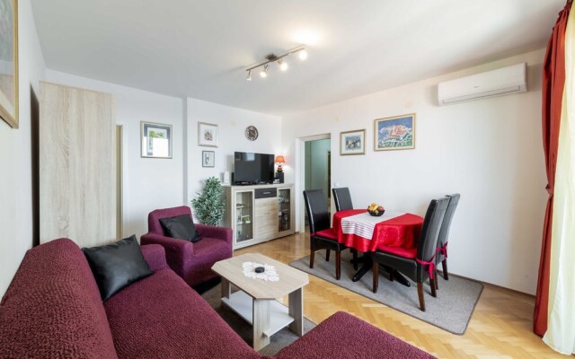 Blue Harmony Sea View Apartment