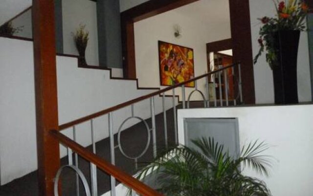 Hotel Q