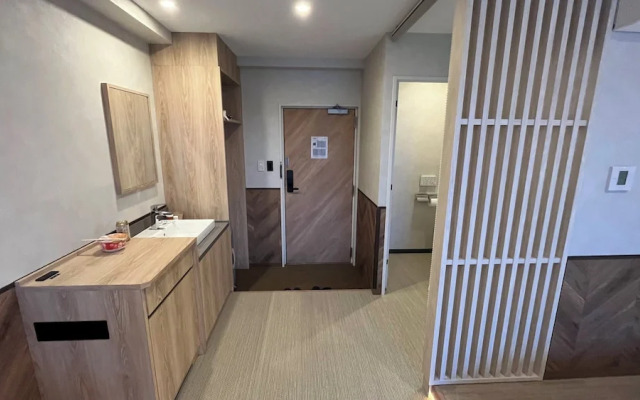 Luana Hasunuma HOTEL&CAFE