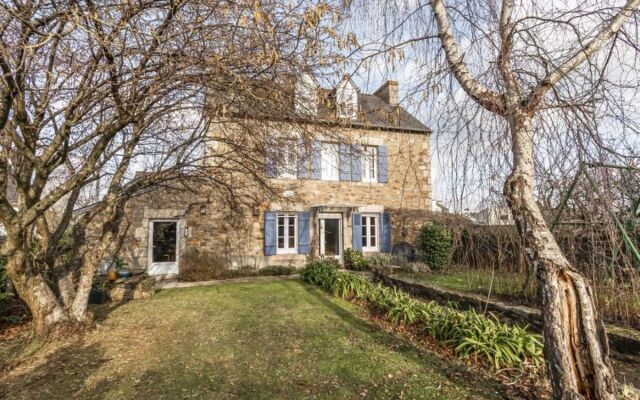 House Les Roses Yffiniac