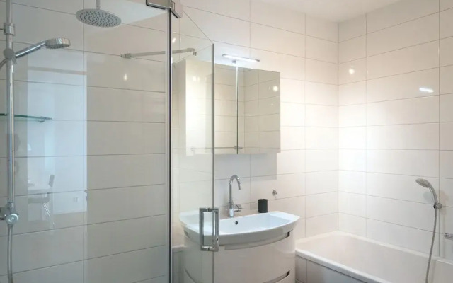 Two Room Apartment Overlooking the Harbor