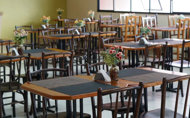 Ápides Palace Hotel