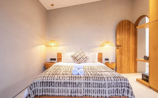 Villa Serai 5br to the Beach