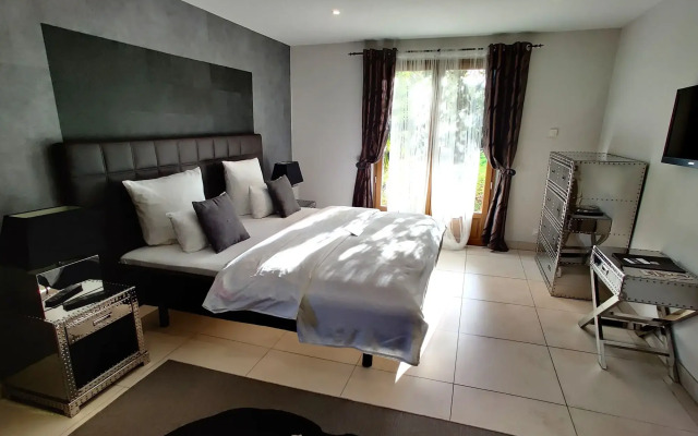 Maison Prestige Roberto Geissini