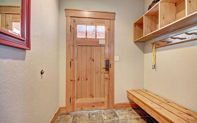 6532 Settlers Creek Townhomes 2 Bedroom Condo by RedAwning