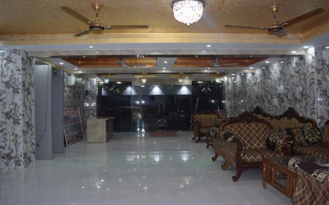 Airport Hotel The Paramont