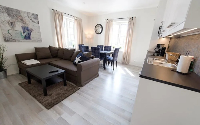 Townhouse Apartments
