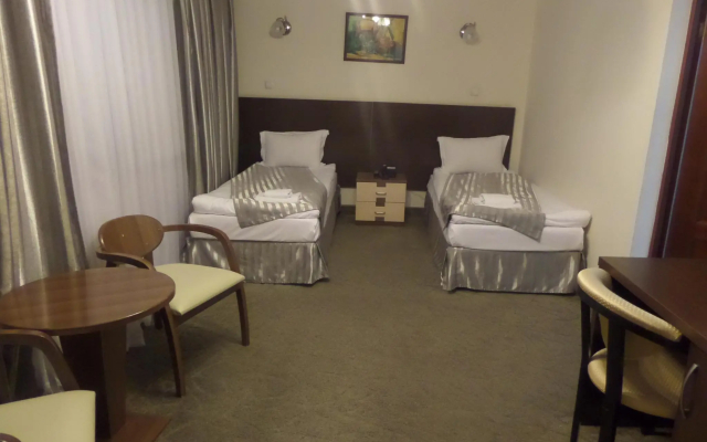 Hotel Alma