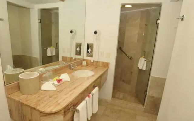 Holiday Inn Ixtapa