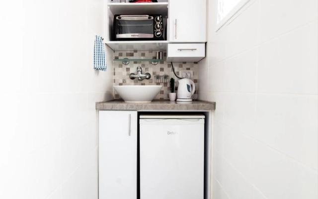 Stunning Studio By The Beach With Free Parking